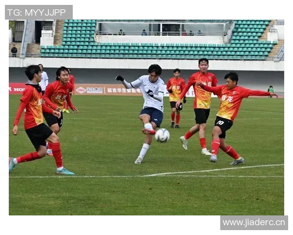 杭州足球队的速度之美与战术解析探讨 杭州足球队的速度之美与战术解析探讨